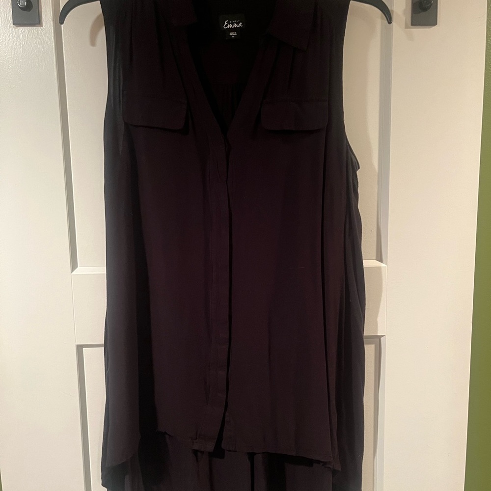 Black button down sleeveless blouse